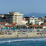 Capri&residence Hotel Lido di Camaiore