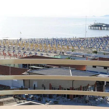 Capri & 3* Lido di Camaiore